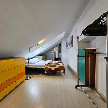 Apartment Jazzy Tour As